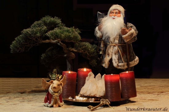 4. Advent, bald ist Weihnachten und alle vier Kerzen brennen.